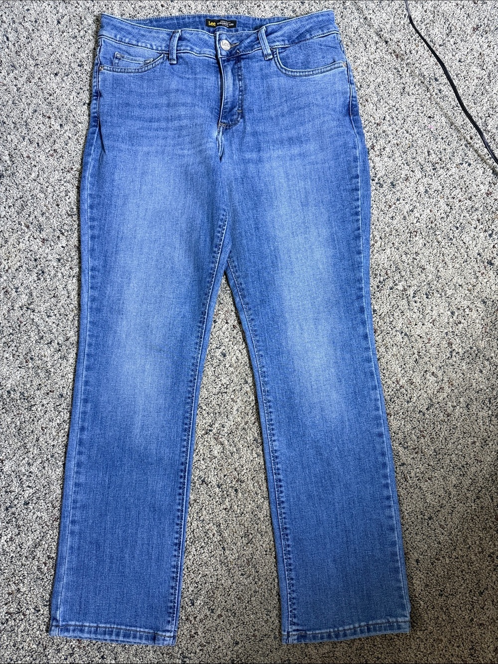 Lee Regular Fit Mid-Rise Straight Leg Jeans Medium Blue Secretly Shapes Sz 12